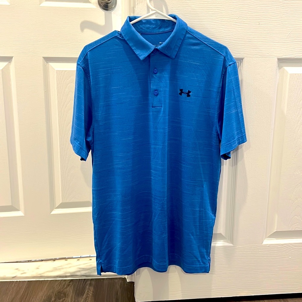 Men’s medium under armour sky blue golf shirt